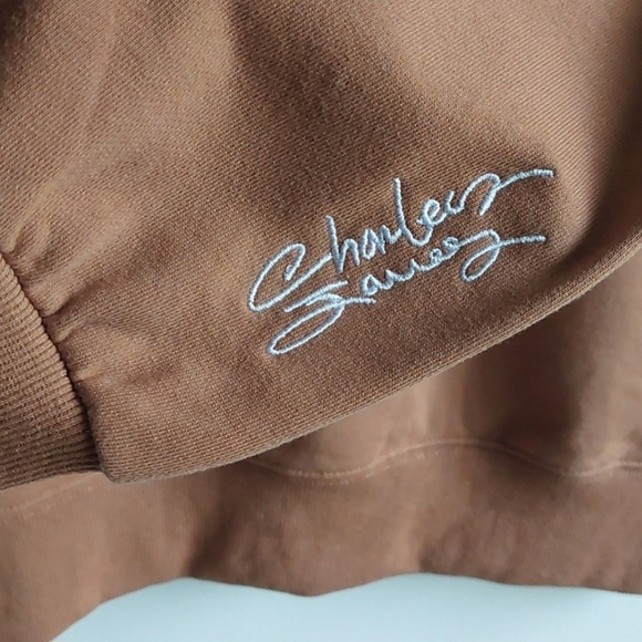 Happy Heart Sweatshirt - Picture 5 of 10